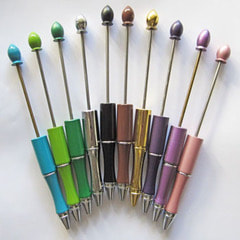  Choose a Whimsical Confetti Pen and Focal Bead Color (DS-013) $55.00 