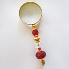 Choose an Elegance Magnifying Glass & Focal Bead Color $65.00